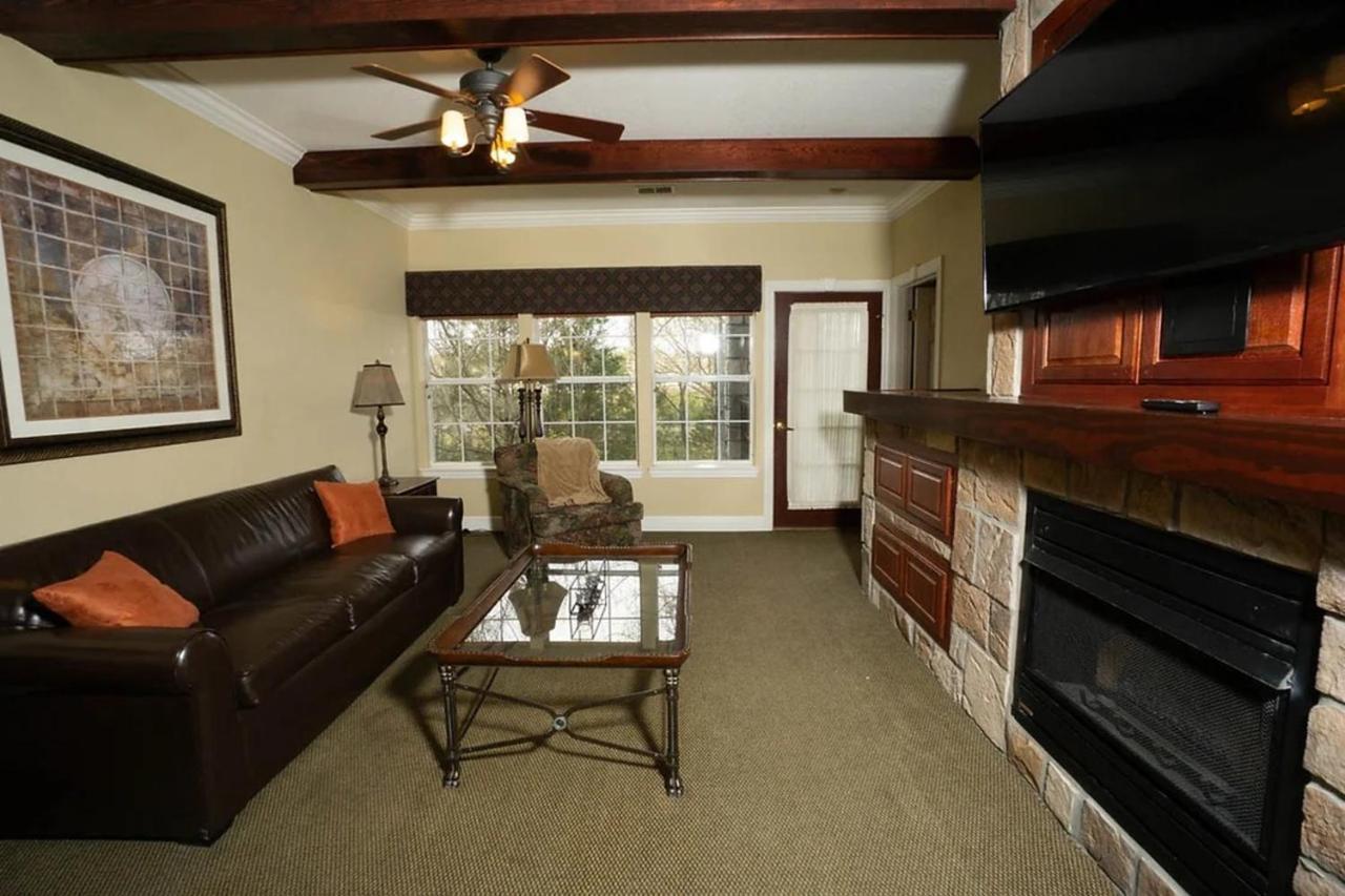 Branson'S Great Rock Retreat Apartment Exterior photo